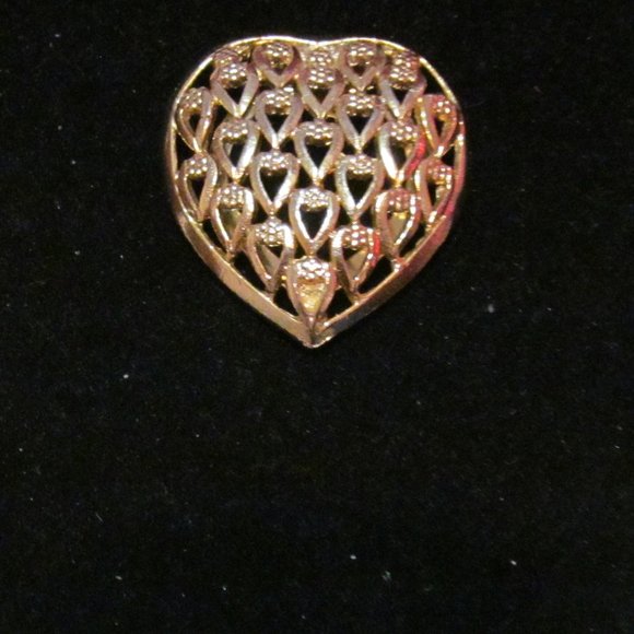 Vintage Celebrity open heart scarf clip signed - Picture 1 of 3